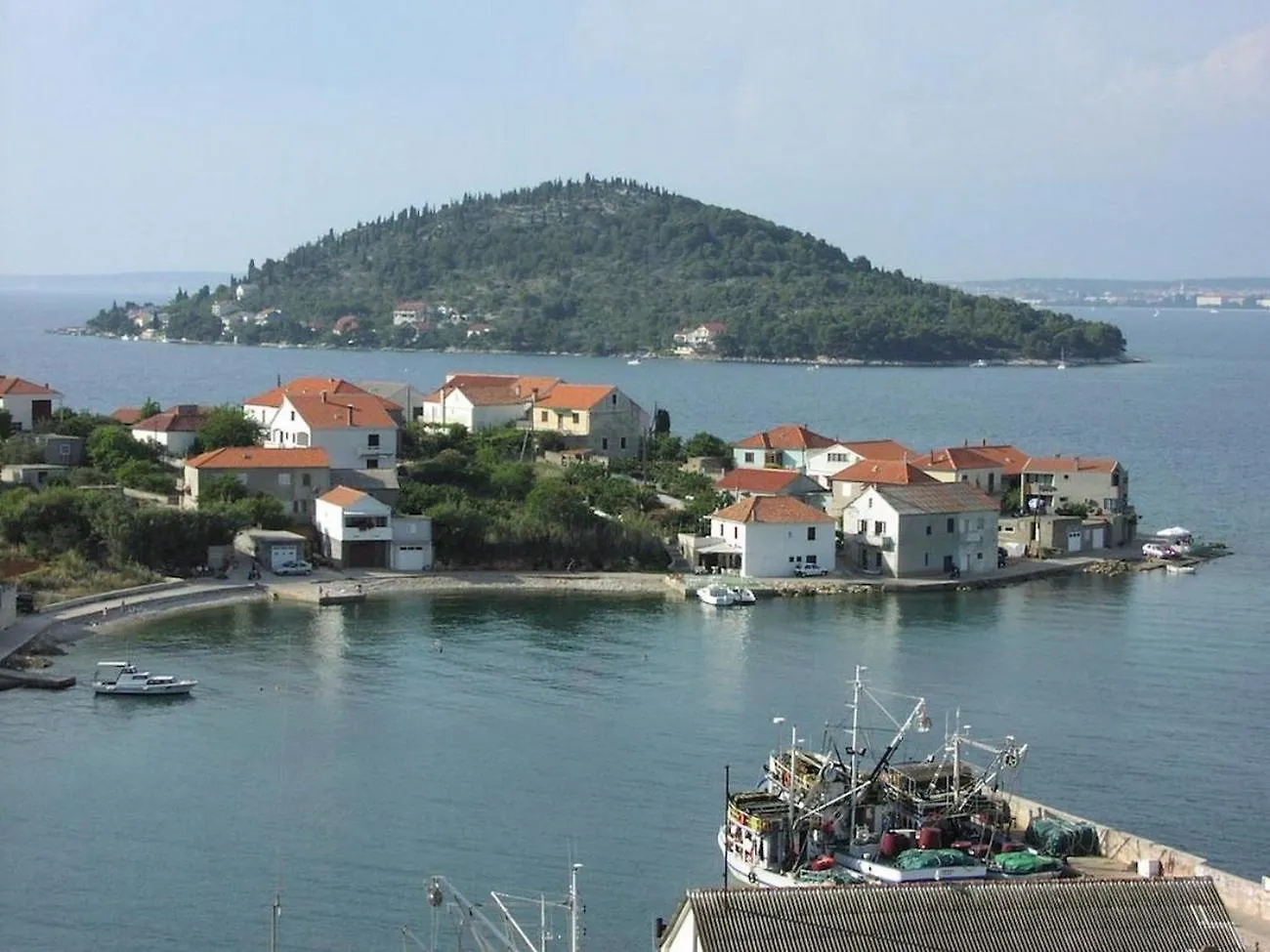 Seaside Apartments With A Swimming Pool Kali, Ugljan - 14116 Croatia