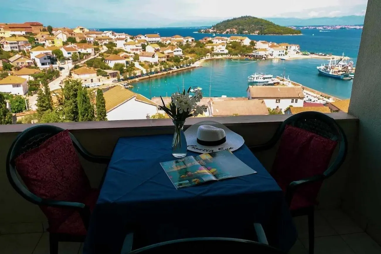 Seaside Apartments With A Swimming Pool Kali, Ugljan - 14116 Croatia
