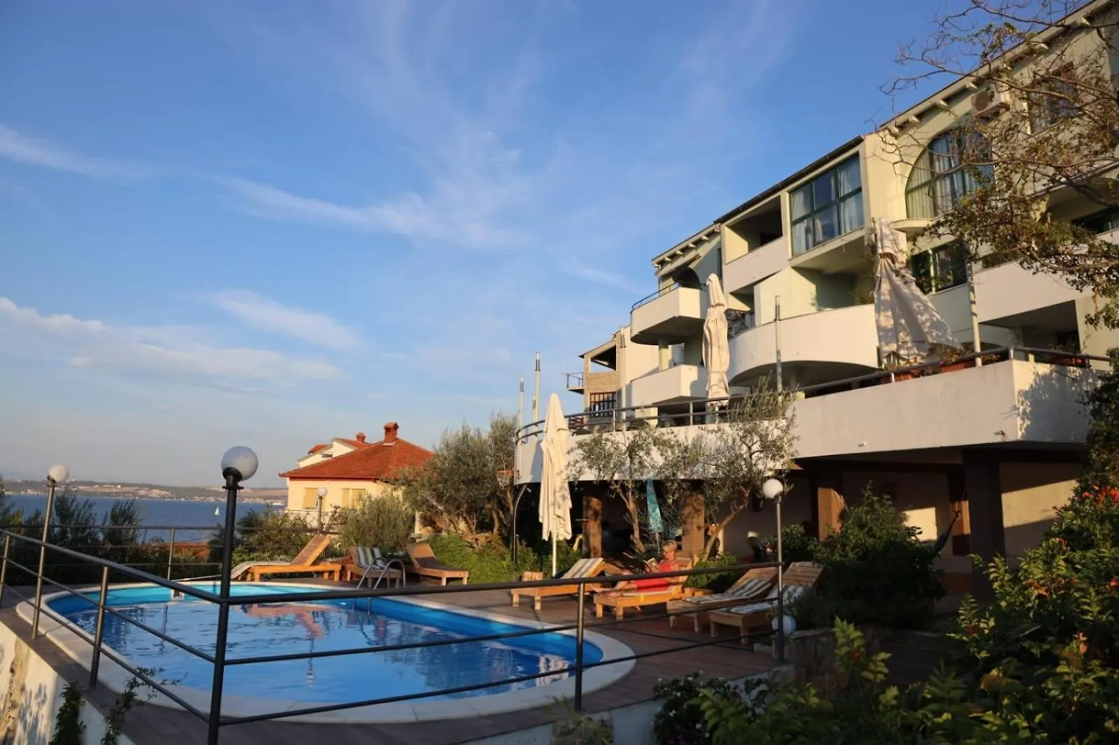Seaside Apartments With A Swimming Pool Kali, Ugljan - 14116 Croatia